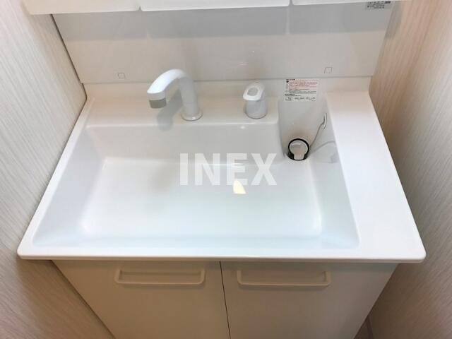 藤沢市藤沢の賃貸マンションの洗面所