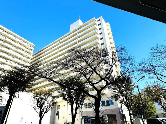 高尾パークハイツＡ棟の外観|～高尾駅徒歩2分　通勤通学に大変便利な立地のマンション　内装フルリノベ予定～