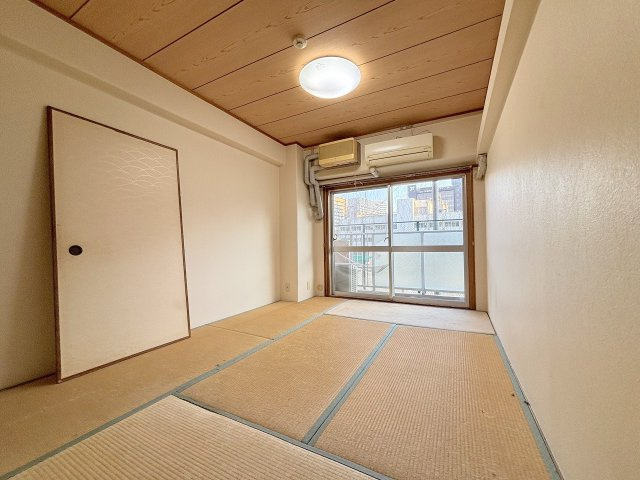 新大阪グランドハイツ1号棟の和室