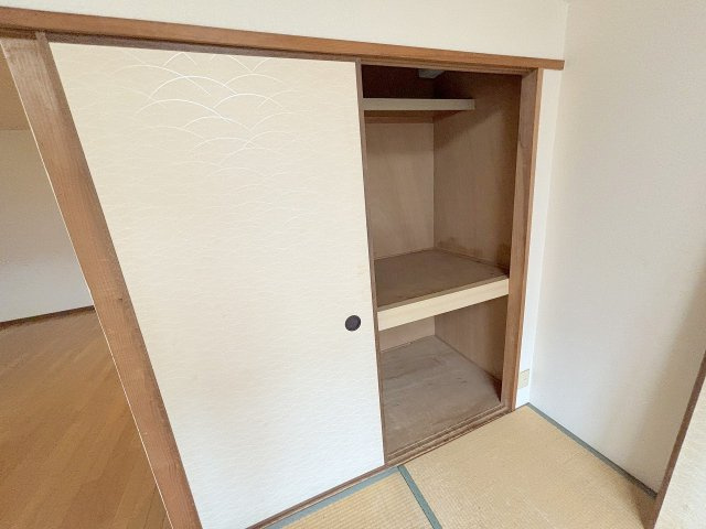 新大阪グランドハイツ1号棟の収納