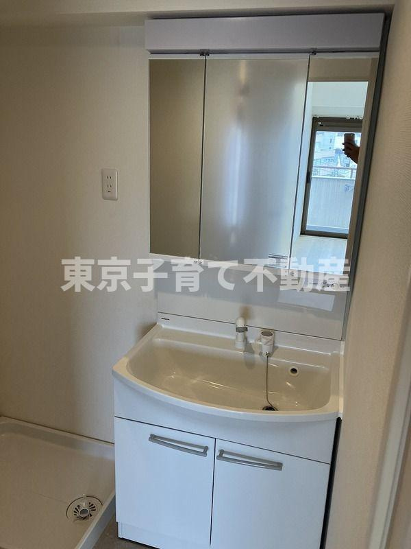 シャンボール小石川の洗面所