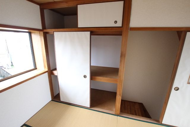 テラスハウス次屋の収納