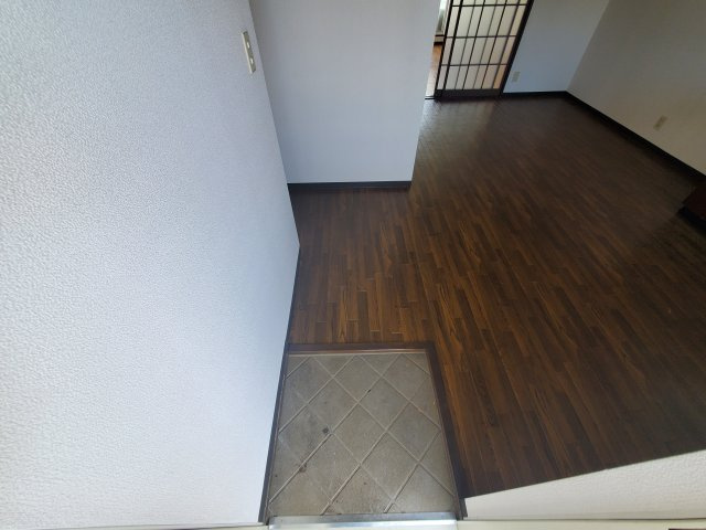 エスポアール中村Cの玄関|シンプルで使いやすい玄関です