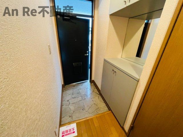 川口市戸塚南２丁目の賃貸マンションの玄関