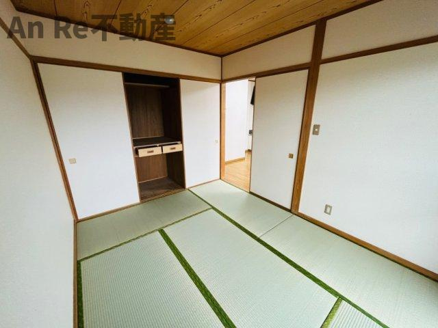 川口市戸塚南２丁目の賃貸マンションの和室