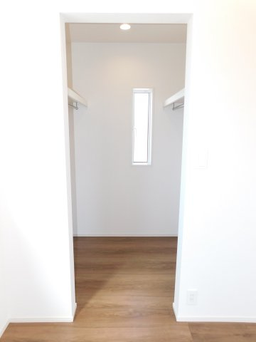 名古屋市港区春田野２丁目の新築一戸建の収納|◇ウォークインクローゼット◇　　日用品の保管や大きな荷物が片付く大容量収納！