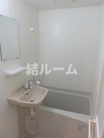 板橋区前野町２丁目のアパートの浴室