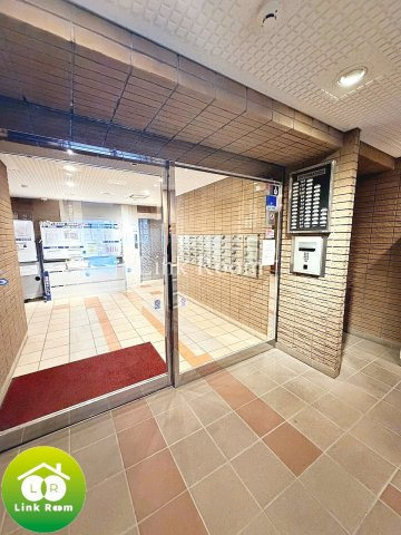 ライオンズマンション浅草雷門のエントランス