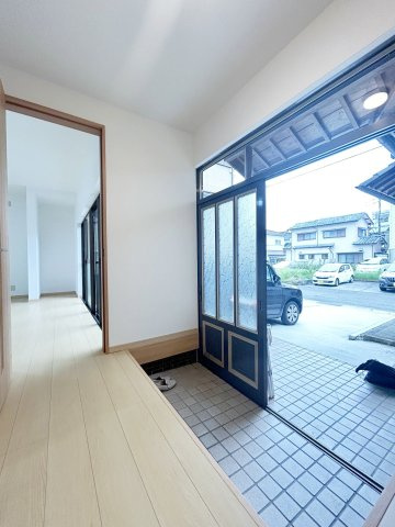 高知市高須2丁目　中古戸建の玄関