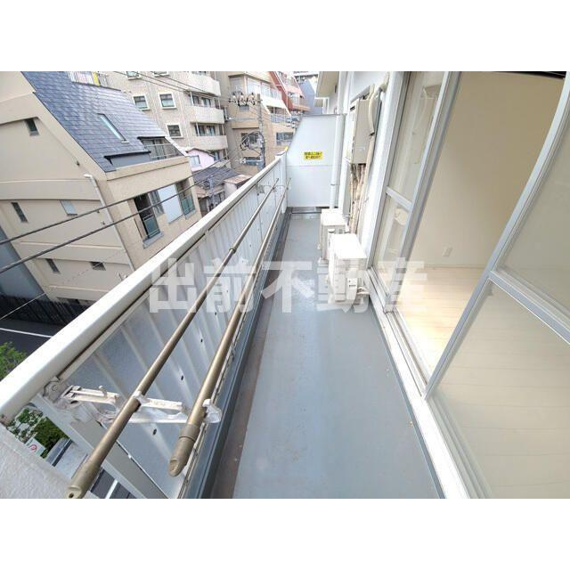 藤和湯島コープのバルコニー