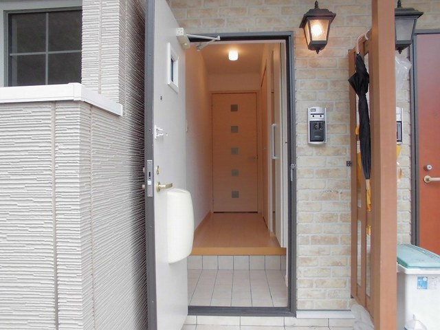 プロムナード弐番館の玄関