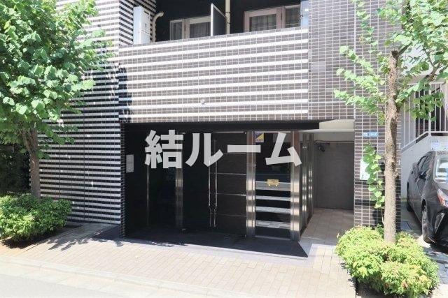 北区東十条１丁目の賃貸マンションのエントランス