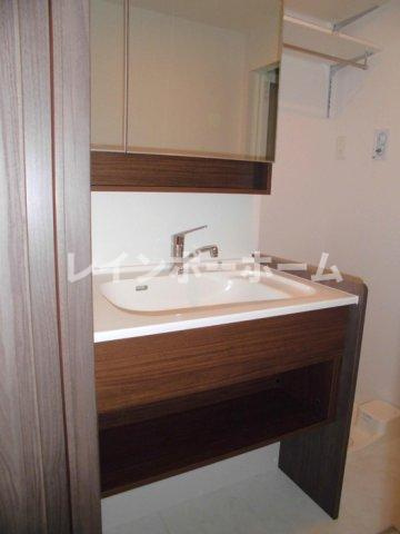 D-RESIDENCE東田町 の独立洗面台