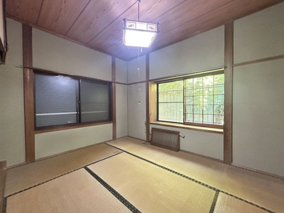 【和室】 | 荒尾市下井手売家 | 柔らかな畳の足触りが心地よい、日当たり良好な和室