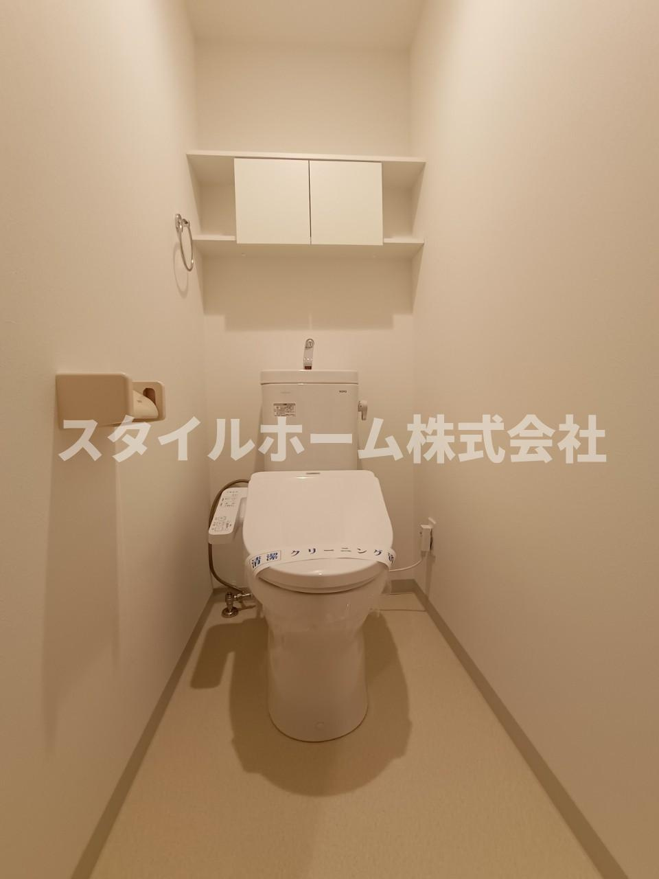 アヴェニュー赤代のトイレ|同建物内別部屋の写真です。