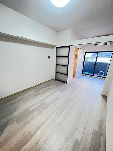 レーヴメゾン出屋敷の居間・リビング