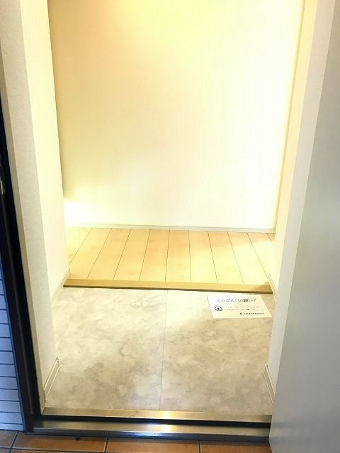 ルミエール白金の玄関