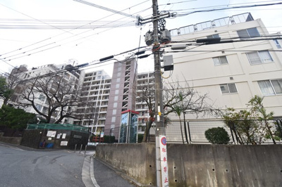 【外観】 | 南千里第二コーポラスA棟 | エイブルにて取扱い可能な住宅ローンは、全部で10種類以上！お客様にピッタリの住宅ローンを当社のFPよりご案内させて頂きます。住宅ローンのご相談だけでも、お気軽にご相談下さいませ。