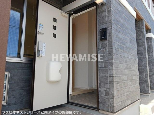 クレメントヴィラⅡの玄関