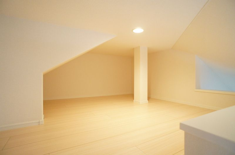 ヒルズ踊場の内装