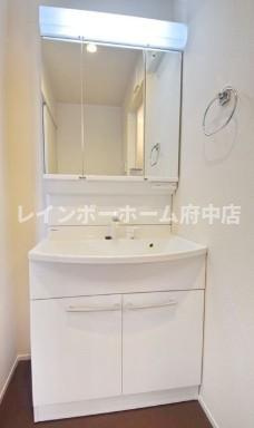フリュイ白糸台の独立洗面台
