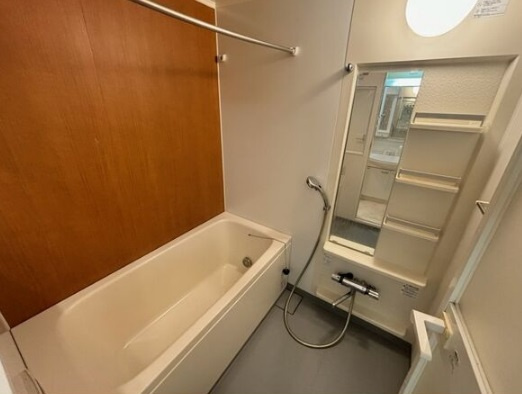 大阪市中央区本町橋の賃貸マンションの浴室