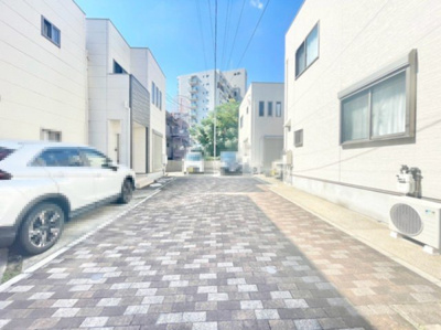 【前面道路含む現地写真】 | 吹田市山田西１丁目中古戸建 | エイブルだけの嬉しいサービス、ご用意しております。詳細は、お気軽に当社までお問合せ下さいませ！