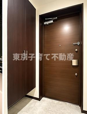 エクセレント文京動坂の玄関
