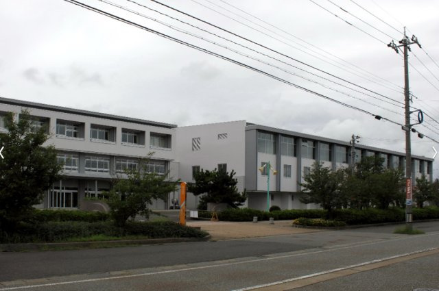 春江町江留中貸家　B棟の周辺