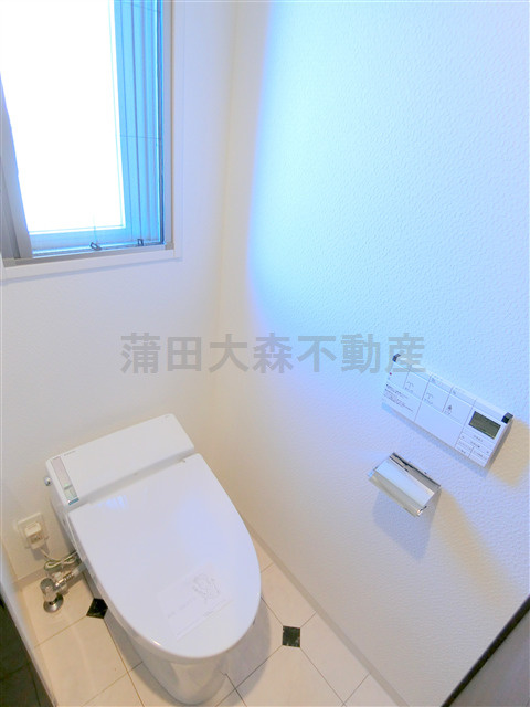 ライズコート大森町のトイレ|タンクレス温水洗浄便座付トイレ