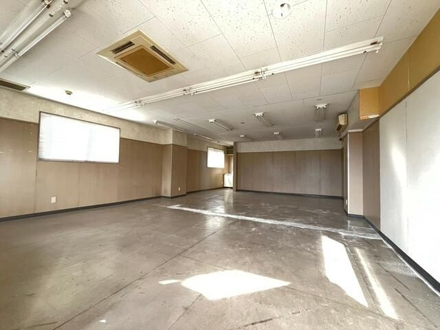 田所ビルの内装