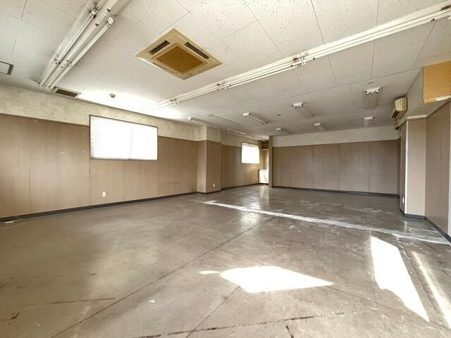 田所ビルの内装