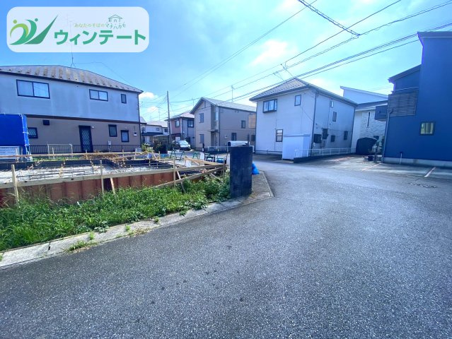 牛久市さくら台1丁目31番　新築戸建　A号棟の前面道路含む現地写真|建築の進捗に応じて見学も可能です。現地で暮らしのイメージを膨らませてください。
