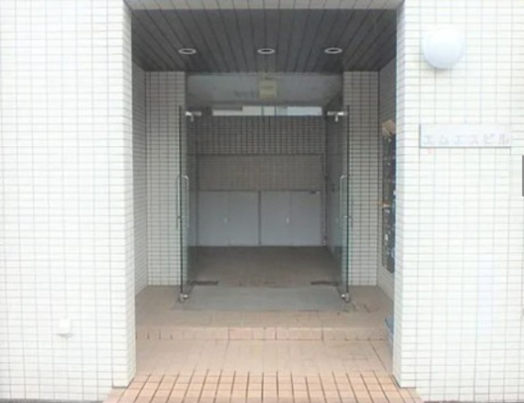 【エントランス】