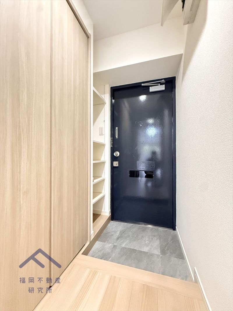 皐月マンション博多の玄関