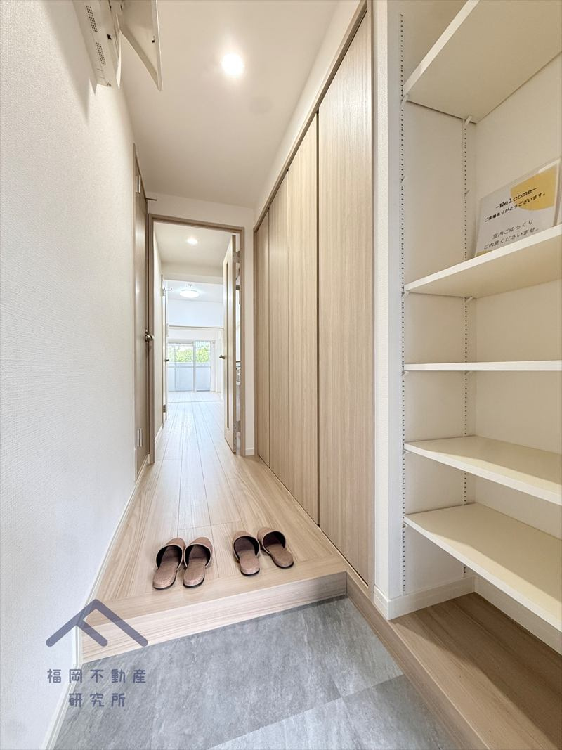 皐月マンション博多の玄関
