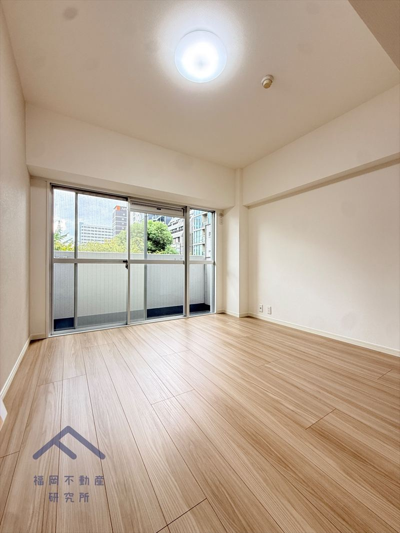 皐月マンション博多の洋室