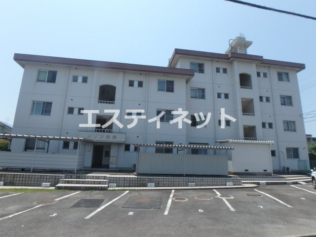 メゾン新美の外観