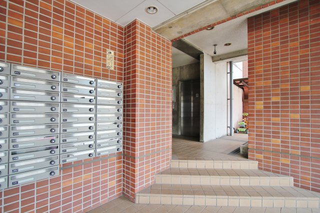 【エントランス】 | 第16柴田マンション | 建物の内部です