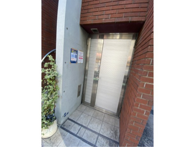 【玄関】 | コモド鶴見アネックス