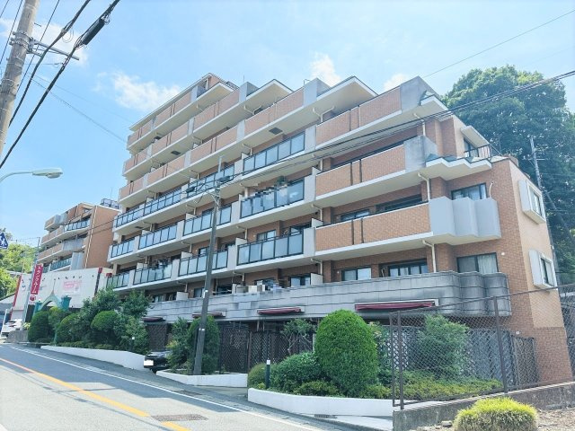 グランシティ八王子北野の外観|～北野駅徒歩7分の好立地　内装フルリノベ済マンション　ペット飼育可能～