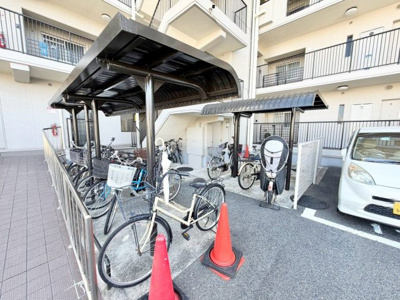 【駐輪場】 | 浅香山南グリーンハイツ | 北三国丘こども園まで徒歩６分♪小さなお子様のいるご家庭も安心ですね！