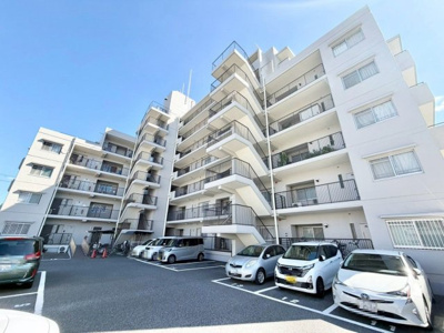 【駐車場】 | 浅香山南グリーンハイツ | 浅香山病院まで徒歩１４分ですので、突然の怪我や体調不良の時にも安心ですね♪