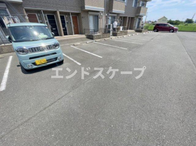 グランメールBの駐車場|お部屋探しはエンドスケープまで！お客様の理想お聞かせ下さい♪