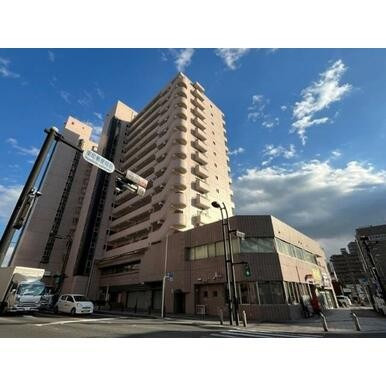 リバーツイン厚木の外観
