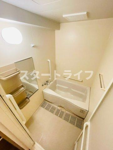 大阪市淀川区東三国５丁目の賃貸マンションの浴室