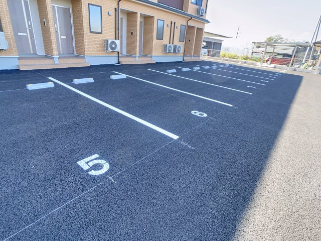 Trefleの駐車場