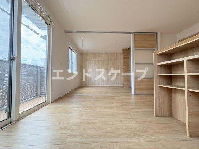 ラルーチェⅡの居間・リビング|高崎、前橋のお部屋探しはエンドスケープまで！お客様の理想お聞かせ下さい♪