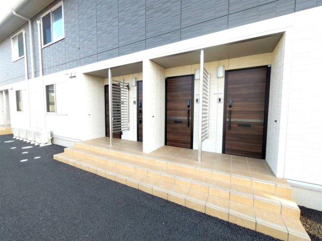 ラルーチェⅡのロビー|高崎、前橋のお部屋探しはエンドスケープまで！お客様の理想お聞かせ下さい♪