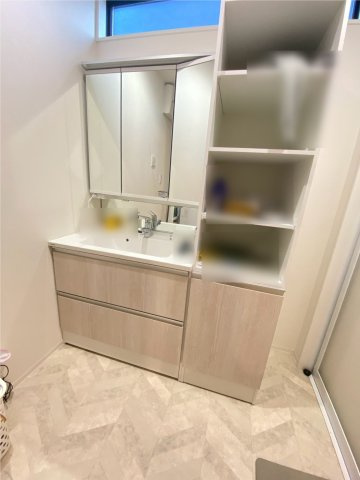 中古戸建ての独立洗面台